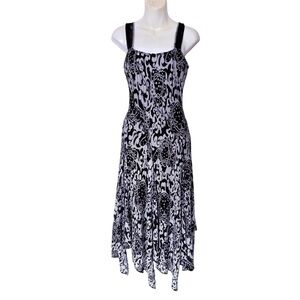 Joseph Ribkoff Elegant Black and White Patterned Dress size Small